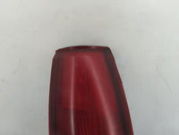 1992-2000 Gmc Yukon Tail Light Assembly Passenger Right OEM Fits Fits 1992 1993 1994 1995 1996 1997 1998 1999 2000 OEM Used 