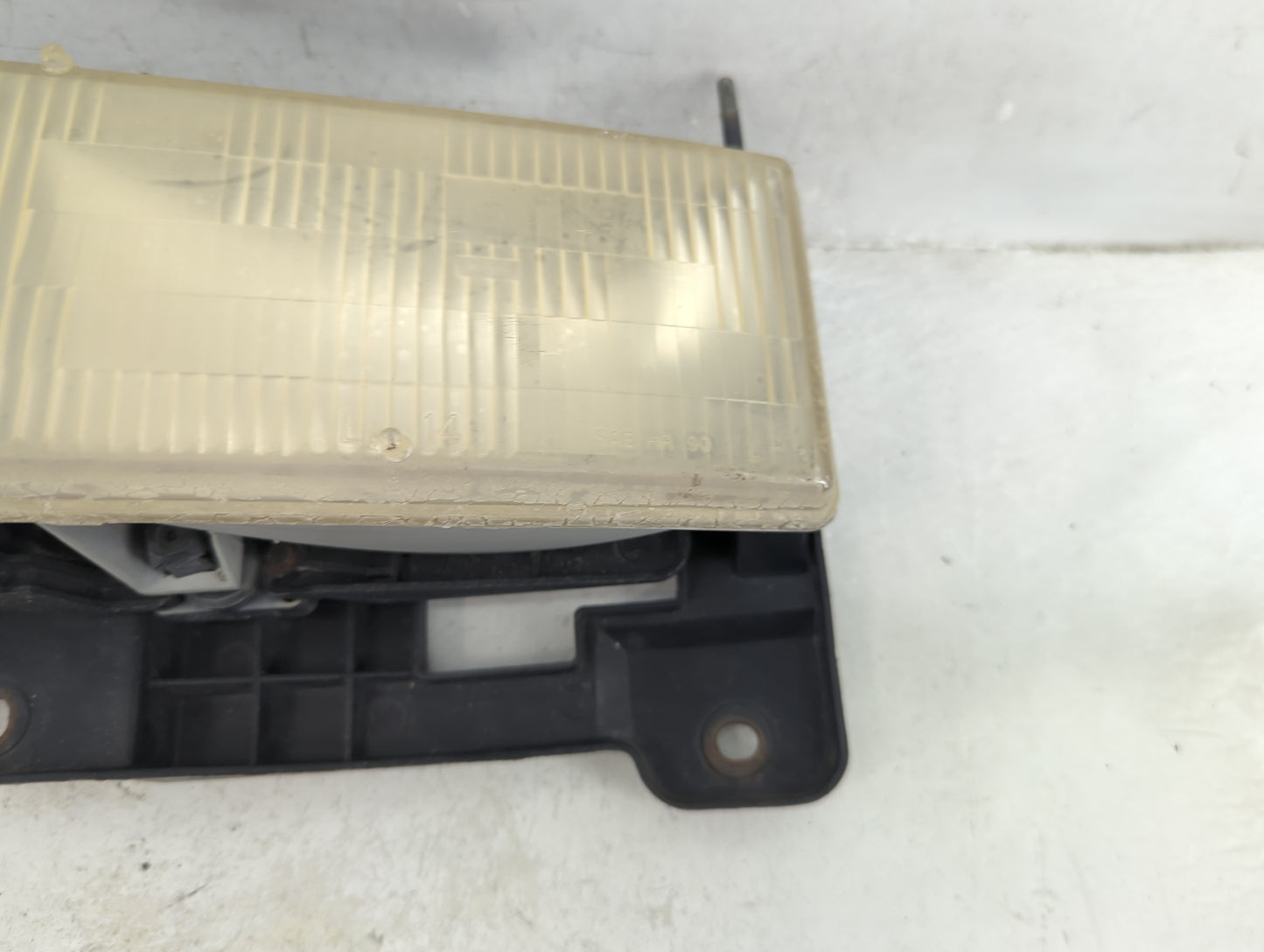 1992-1999 Gmc Yukon Driver Left Oem Head Light Headlight Lamp - Oemusedautoparts1.com