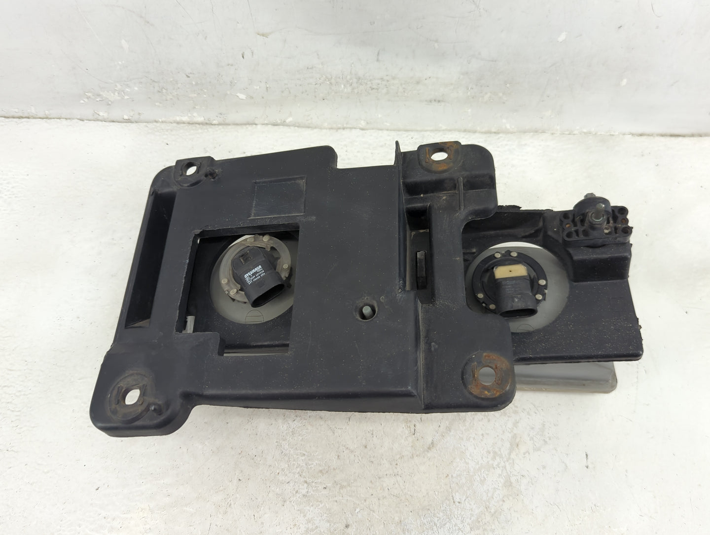 1992-1999 Gmc Yukon Driver Left Oem Head Light Headlight Lamp - Oemusedautoparts1.com
