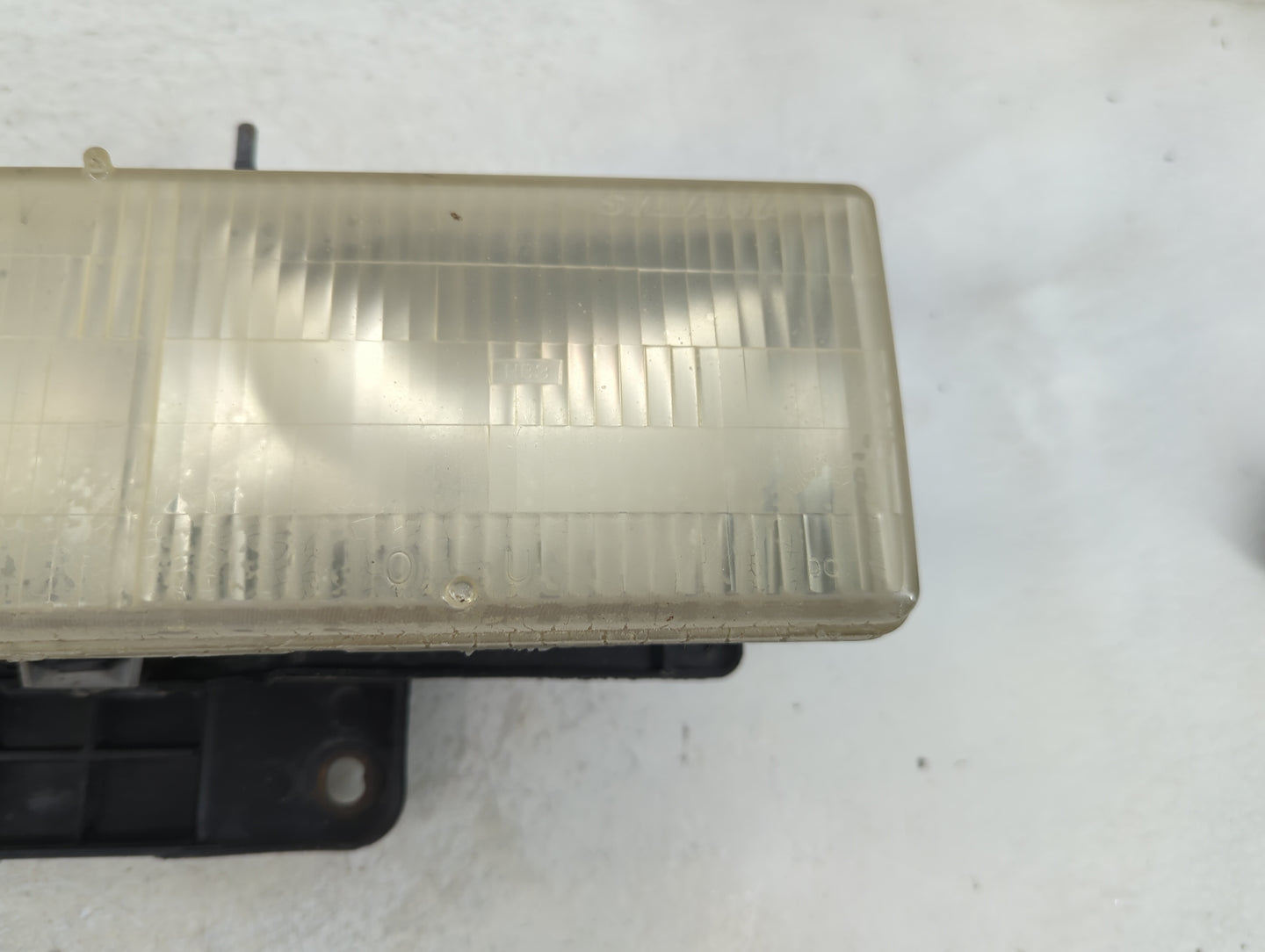 1992-1999 Gmc Yukon Passenger Right Oem Head Light Headlight Lamp - Oemusedautoparts1.com