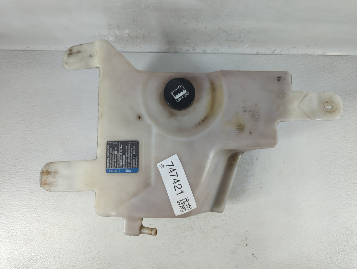 Gmc Yukon Xl 2500 Radiator Coolant Overflow Expansion Tank Bottle - Oemusedautoparts1.com