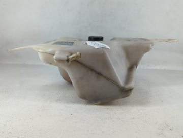 Gmc Yukon Xl 2500 Radiator Coolant Overflow Expansion Tank Bottle