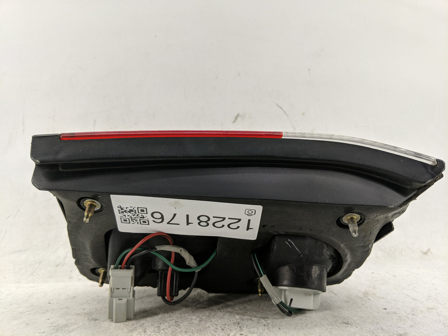 1996-1997 Honda Accord Tail Light Assembly Passenger Right OEM Fits Fits 1996 1997 OEM Used Auto Parts - Oemusedautoparts1.c
