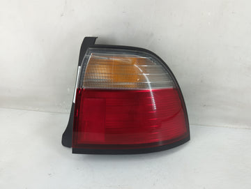 1996-1997 Honda Accord Tail Light Assembly Passenger Right OEM P/N:00136967 HD144-U000R Fits Fits 1996 1997 OEM Used Auto Pa