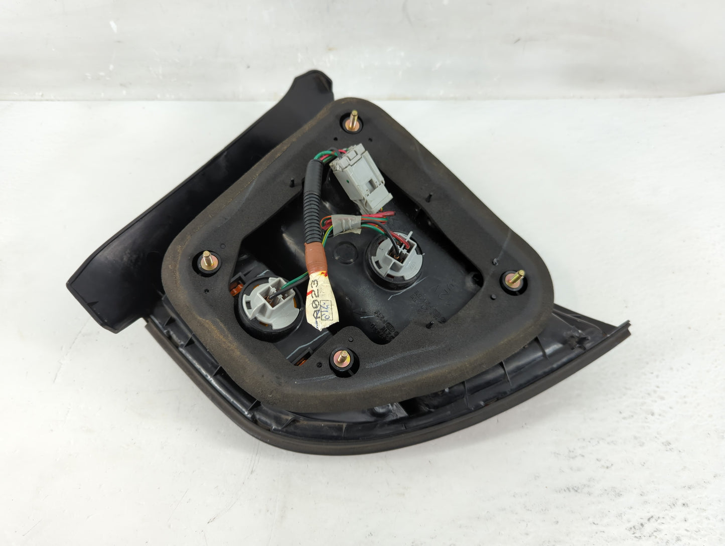 1996-1997 Honda Accord Tail Light Assembly Passenger Right OEM P/N:00136967 HD144-U000R Fits Fits 1996 1997 OEM Used Auto Pa