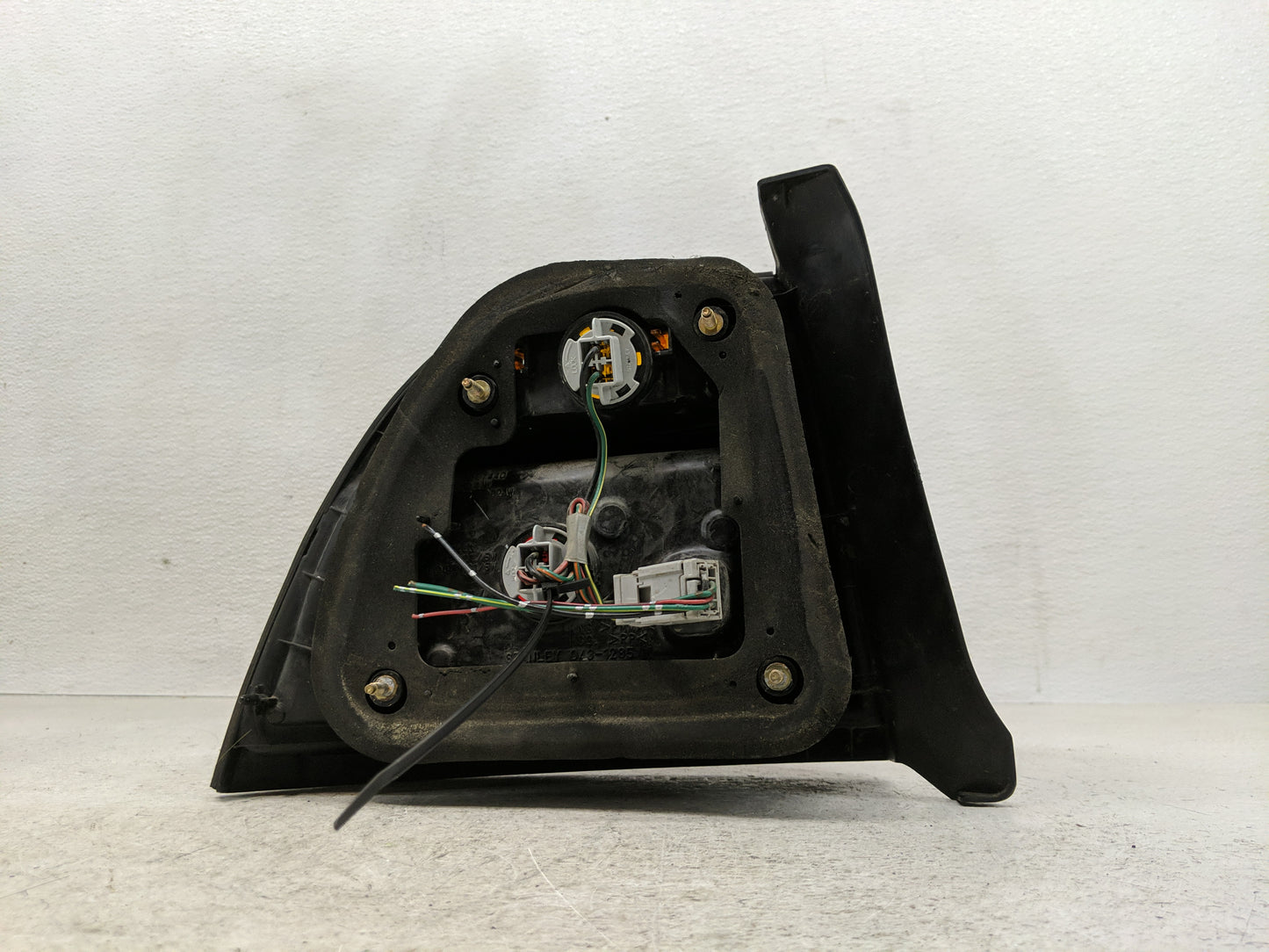 1996-1997 Honda Accord Tail Light Assembly Passenger Right OEM Fits Fits 1996 1997 OEM Used Auto Parts - Oemusedautoparts1.c