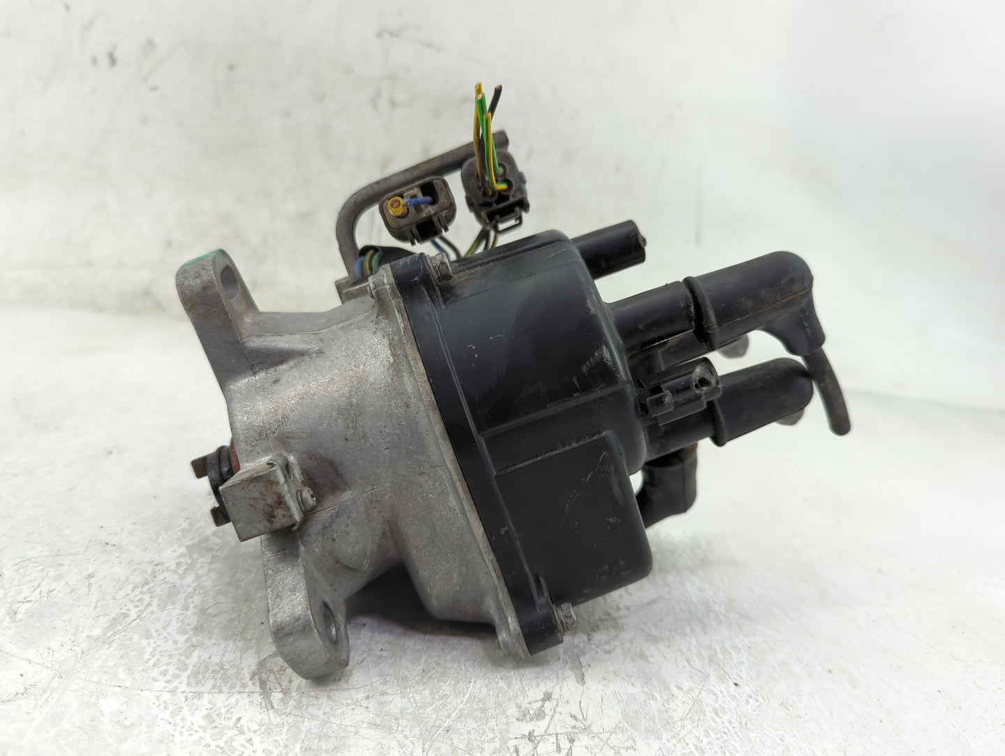1996-1997 Honda Accord Engine Ignition Distributor OEM Fits Fits 1996 1997 OEM Used Auto Parts - Oemusedautoparts1.com