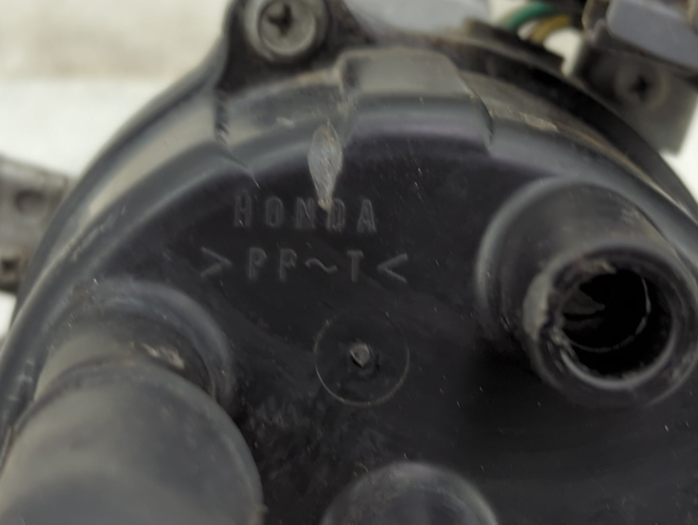 1996-1997 Honda Accord Engine Ignition Distributor OEM Fits Fits 1996 1997 OEM Used Auto Parts - Oemusedautoparts1.com