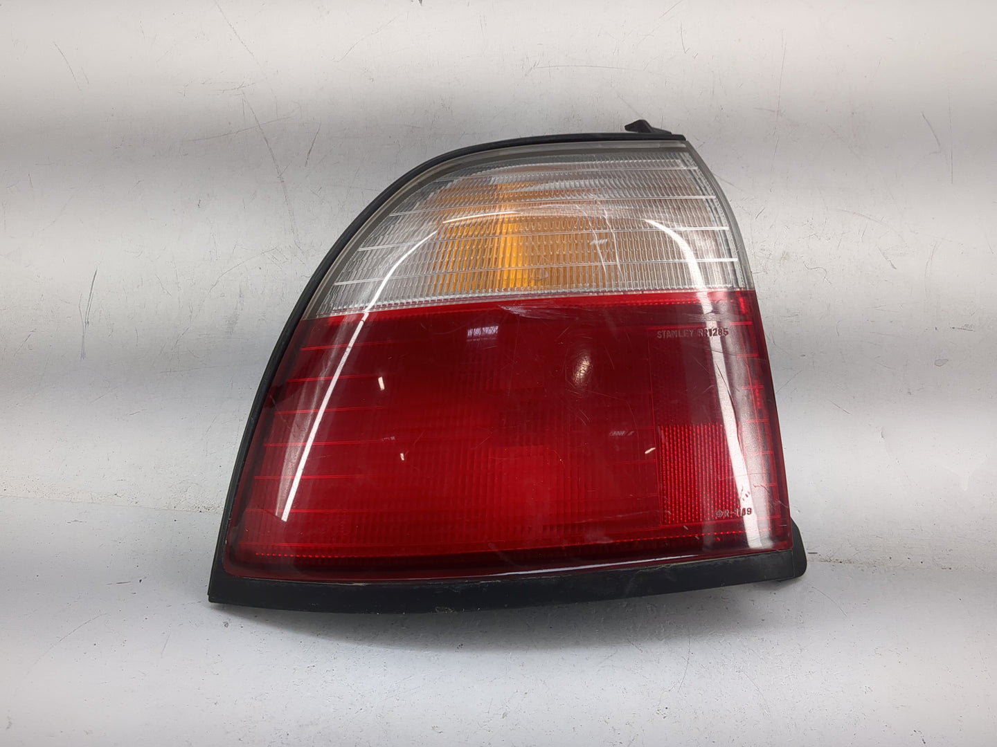 1996-1997 Honda Accord Tail Light Assembly Driver Left OEM P/N:R1285 R-1149, 7443 Fits Fits 1996 1997 OEM Used Auto Parts - 
