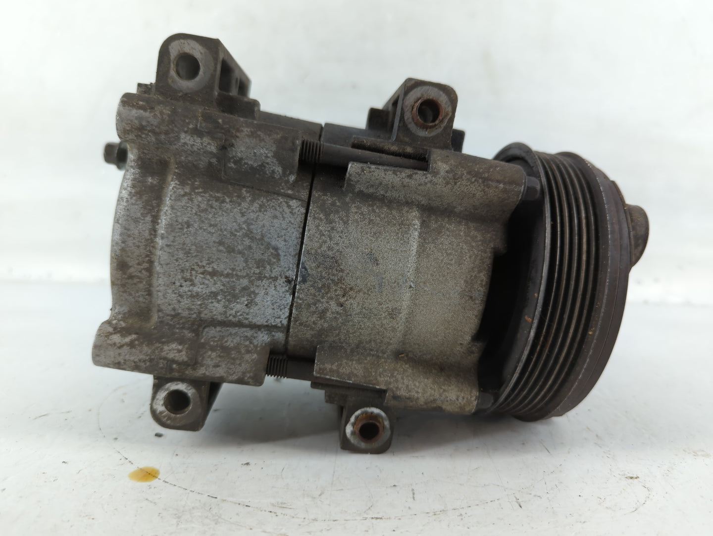 1995-1997 Honda Accord Air Conditioning A/c Ac Compressor Oem - Oemusedautoparts1.com