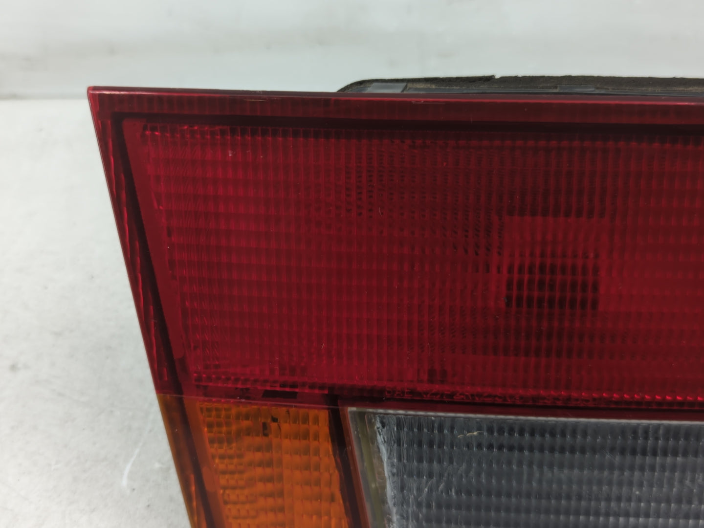 1996-1998 Honda Civic Tail Light Assembly Driver Left OEM P/N:043-1280 Fits Fits 1996 1997 1998 OEM Used Auto Parts - Oemuse