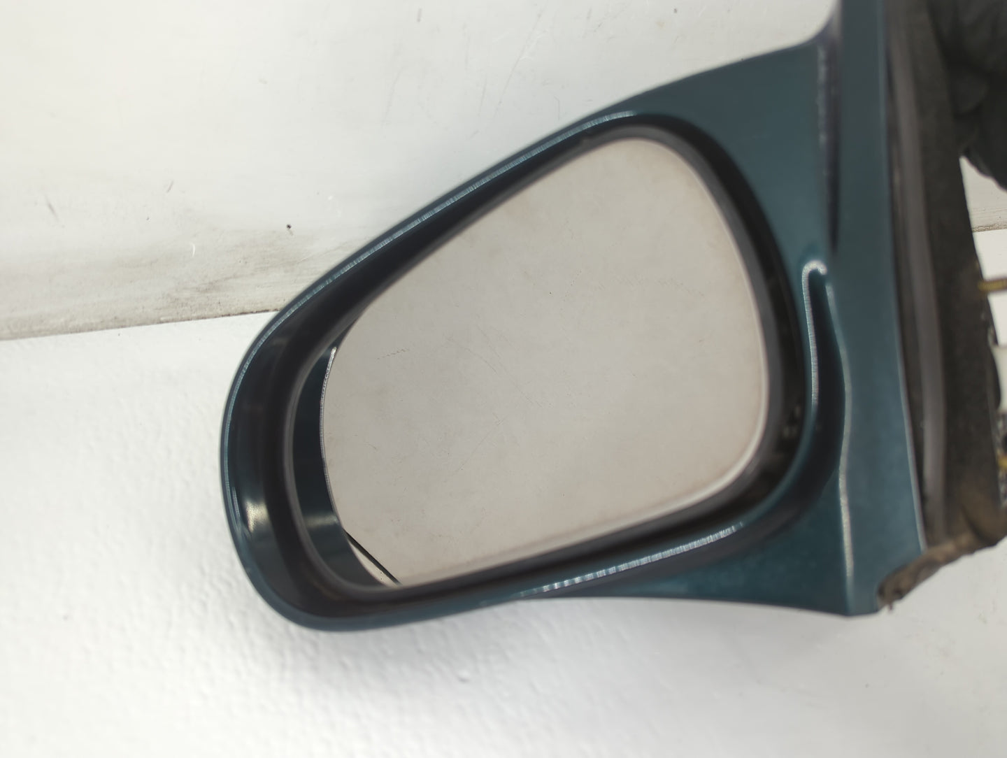 1996-2000 Honda Civic Driver Side View Mirror - Left Door Mirror OEM Used - Oemusedautoparts1.com