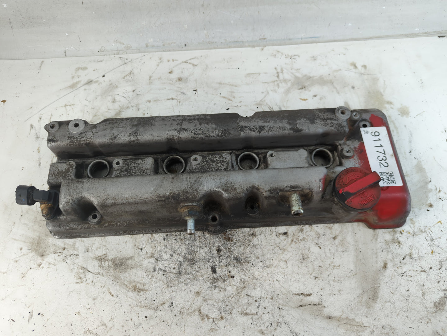 1996 Honda Civic Driver Left Cylinder Head Valve Cover P/N:65J#1 Fits OEM Used Auto Parts - Oemusedautoparts1.com