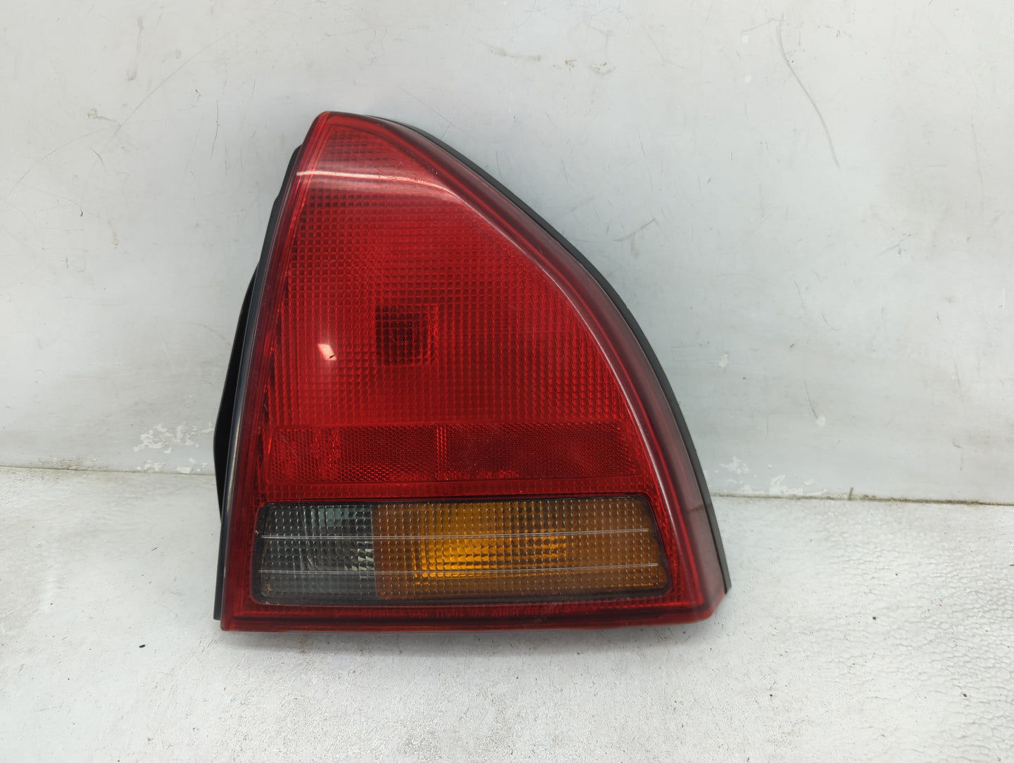 1992-1996 Honda Prelude Tail Light Assembly Passenger Right OEM P/N:043-1150 Fits Fits 1992 1993 1994 1995 1996 OEM Used Aut