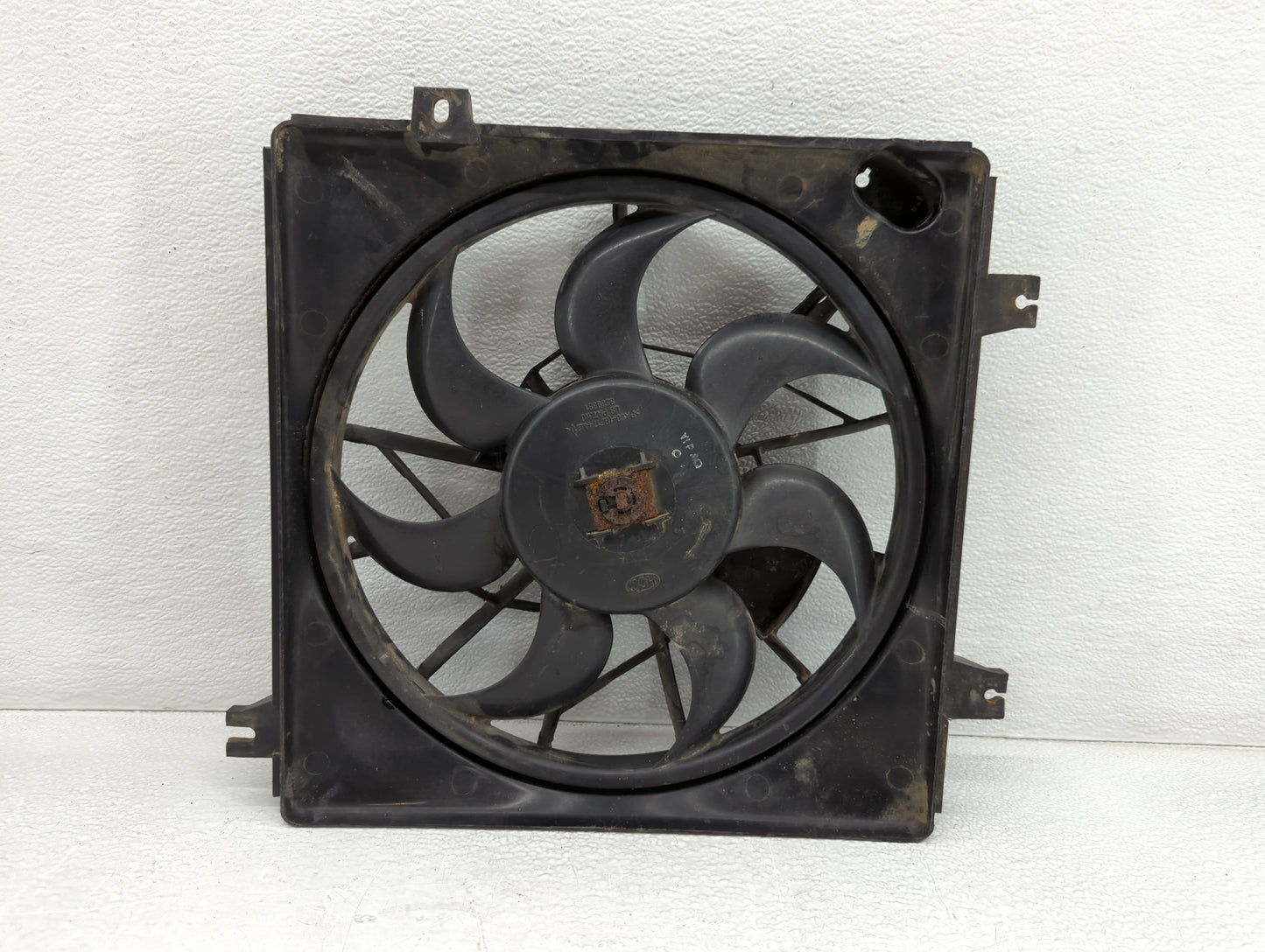 1995-1999 Hyundai Accent Electric Radiator Cooling Fan Motor Assembly P/N:3569631 Fits Fits 1995 1996 1997 1998 1999 OEM Use
