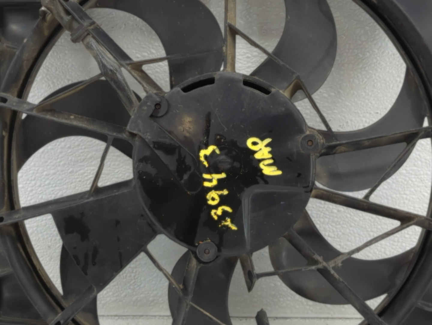 1995-1999 Hyundai Accent Electric Radiator Cooling Fan Motor Assembly P/N:3569631 Fits Fits 1995 1996 1997 1998 1999 OEM Use