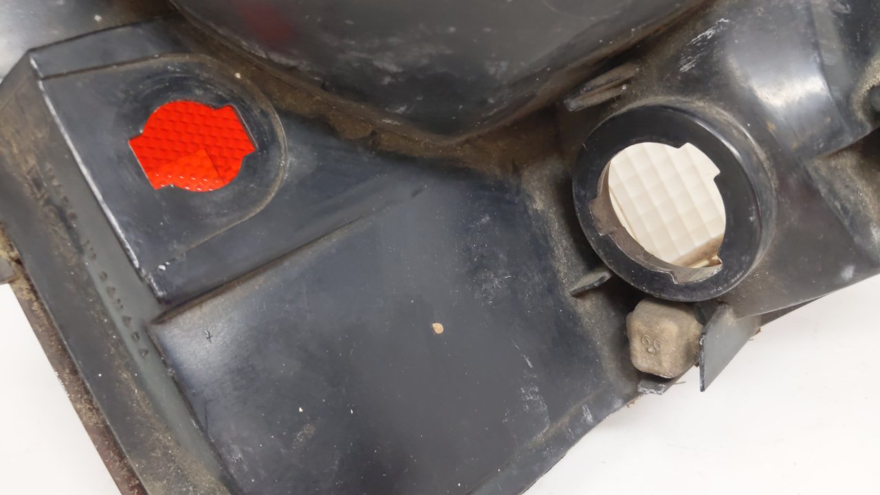 1996-2000 Isuzu Hombre Tail Light Assembly Passenger Right OEM Fits Fits 1996 1997 1998 1999 2000 OEM Used Auto Parts - Oemu