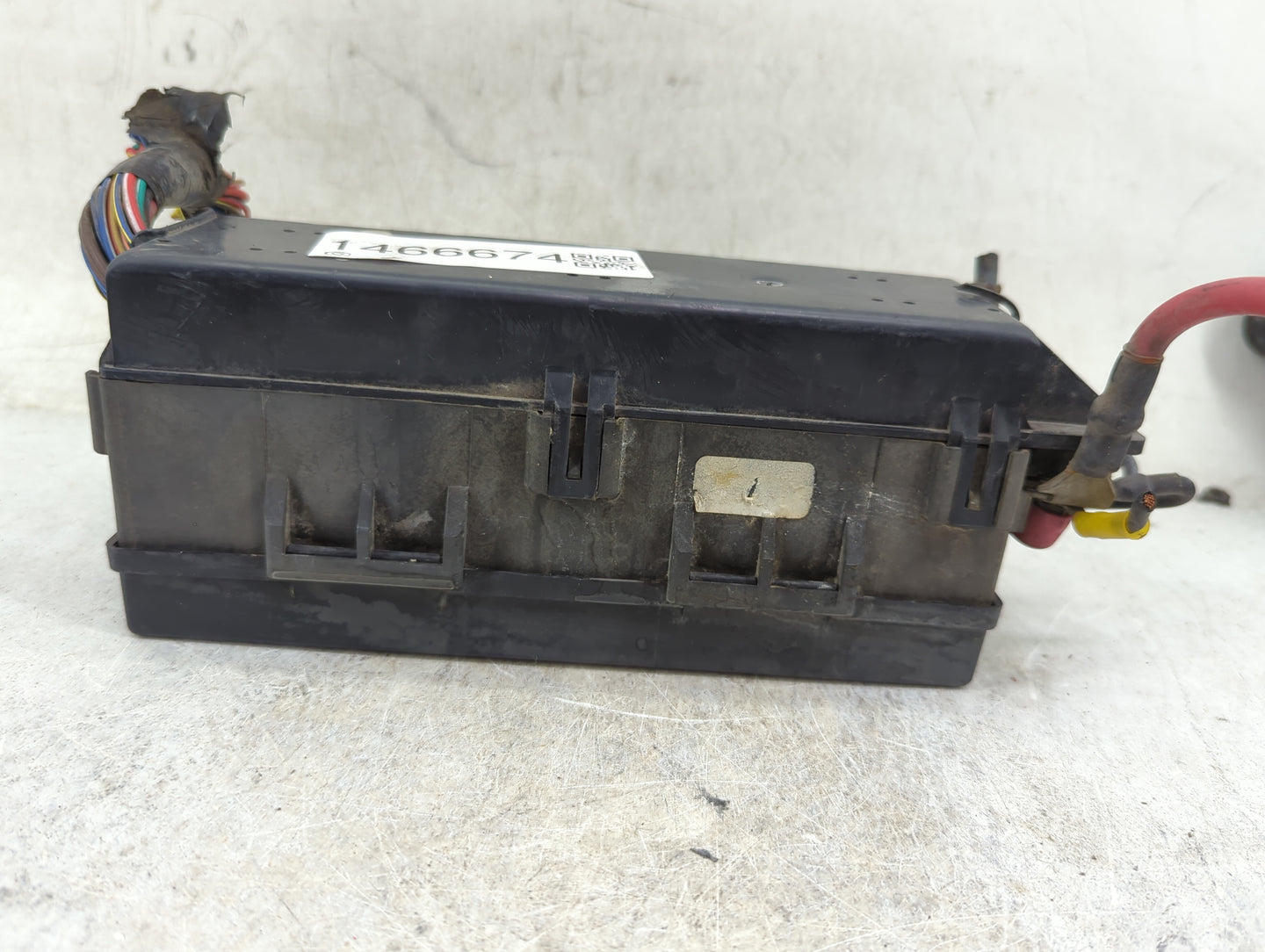 1996 Jeep Cherokee Fusebox Fuse Box Panel Relay Module P/N:56008894 Fits OEM Used Auto Parts - Oemusedautoparts1.com