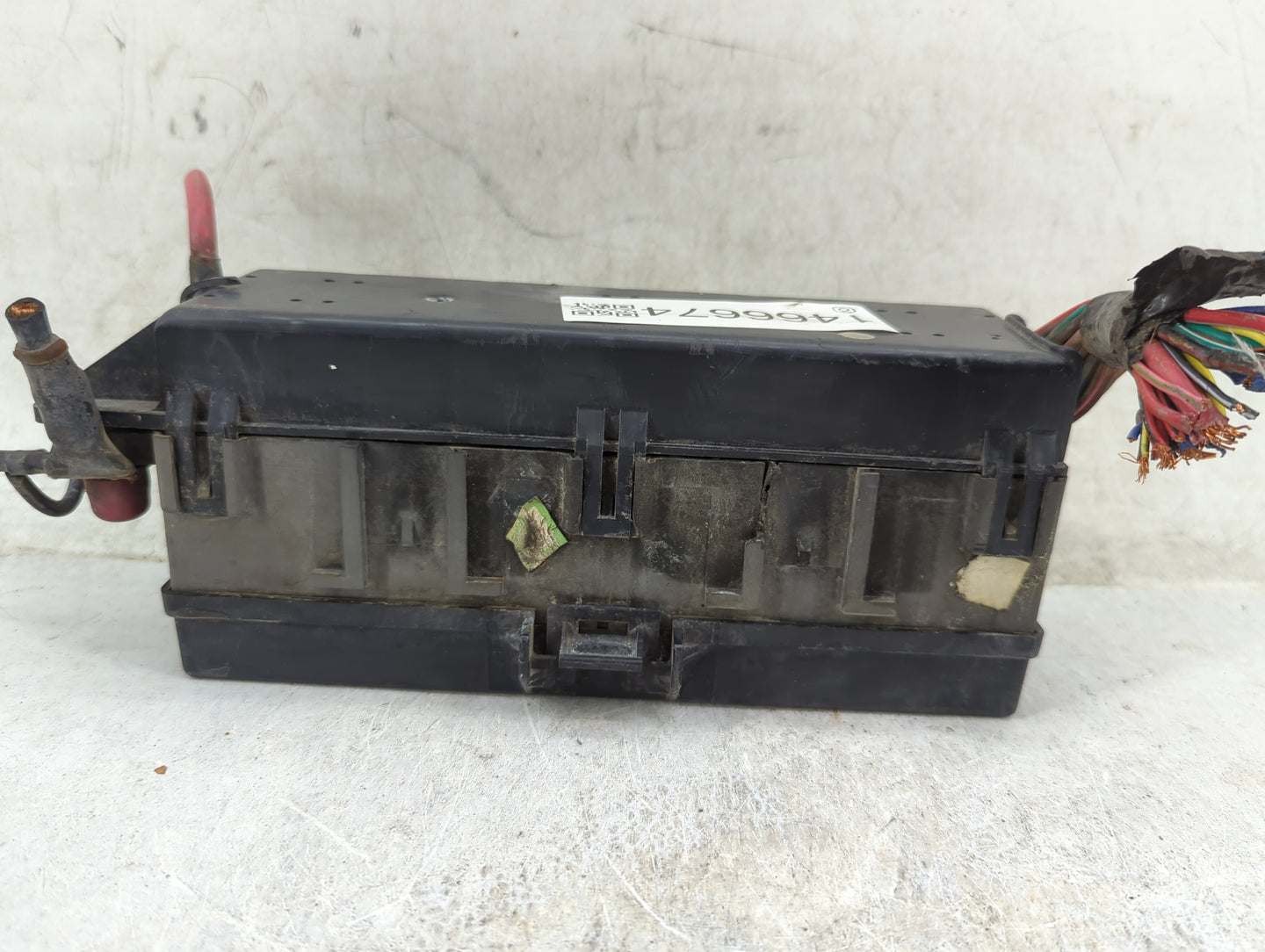1996 Jeep Cherokee Fusebox Fuse Box Panel Relay Module P/N:56008894 Fits OEM Used Auto Parts - Oemusedautoparts1.com