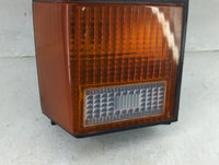 1984-1996 Jeep Cherokee Tail Light Assembly Passenger Right OEM P/N:56009291 Fits OEM Used Auto Parts - Oemusedautoparts1.co