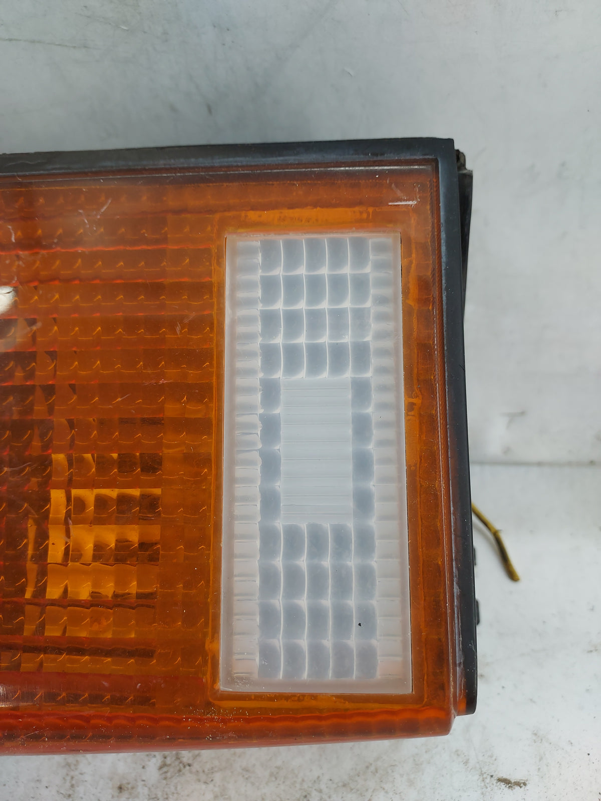 1996 Jeep Cherokee Driver Left Side Deck Lid Mounted Tail Light - Oemusedautoparts1.com