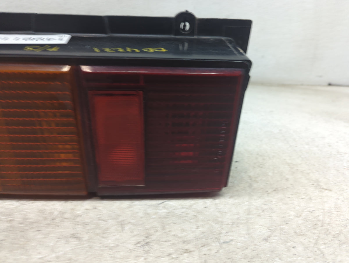 1996 Jeep Cherokee Tail Light Assembly Passenger Right OEM P/N:8956000120 3576 Fits OEM Used Auto Parts - Oemusedautoparts1.