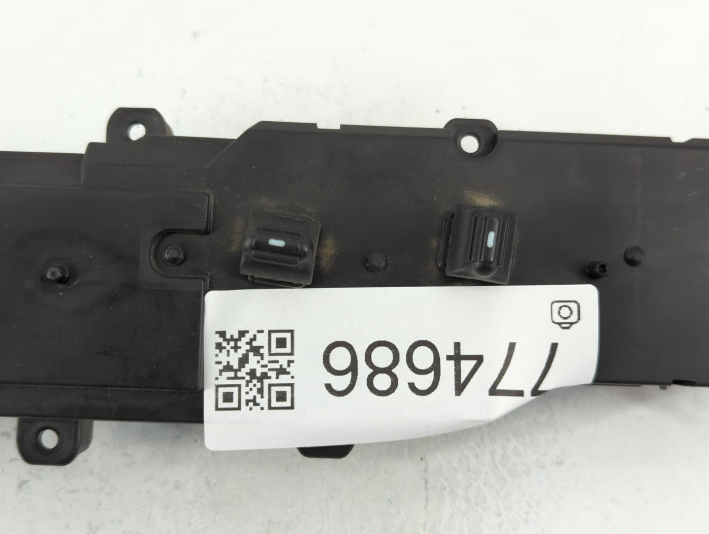 1996 Jeep Grand Cherokee Power Mirror Switch Replacement Driver Side Left P/N:000263 771-200-1, 30505, 56042140 Fits OEM Use