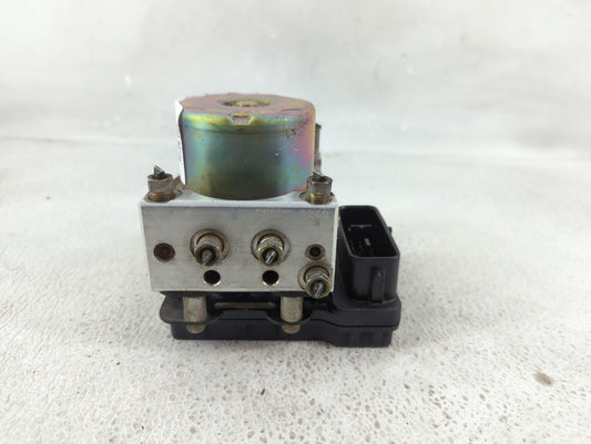 1996 Land Rover Freelander ABS Pump Control Module Replacement Fits OEM Used Auto Parts - Oemusedautoparts1.com