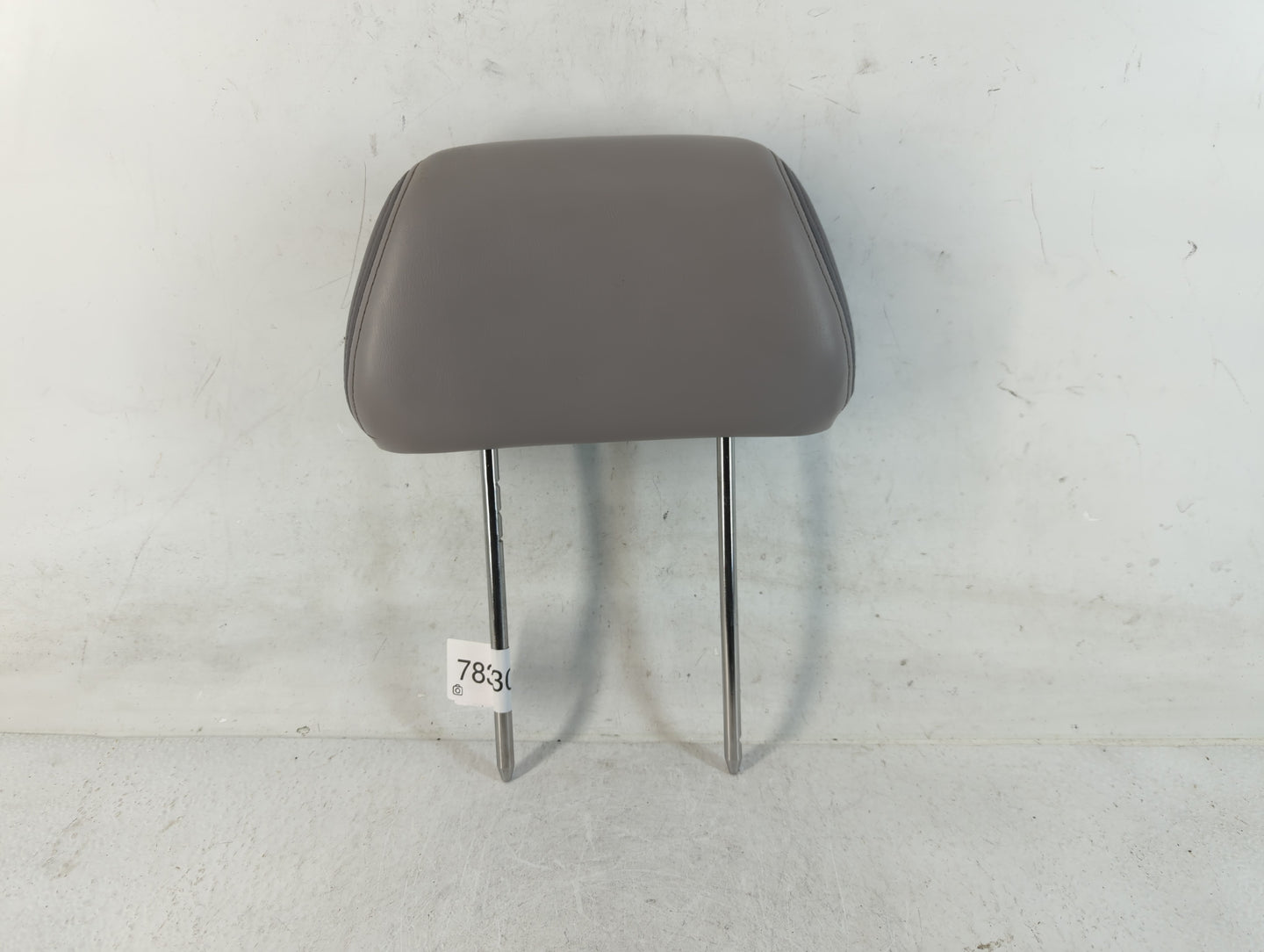 1996 Lincoln Town Car Headrest Head Rest Front Driver Passenger Seat Fits OEM Used Auto Parts - Oemusedautoparts1.com