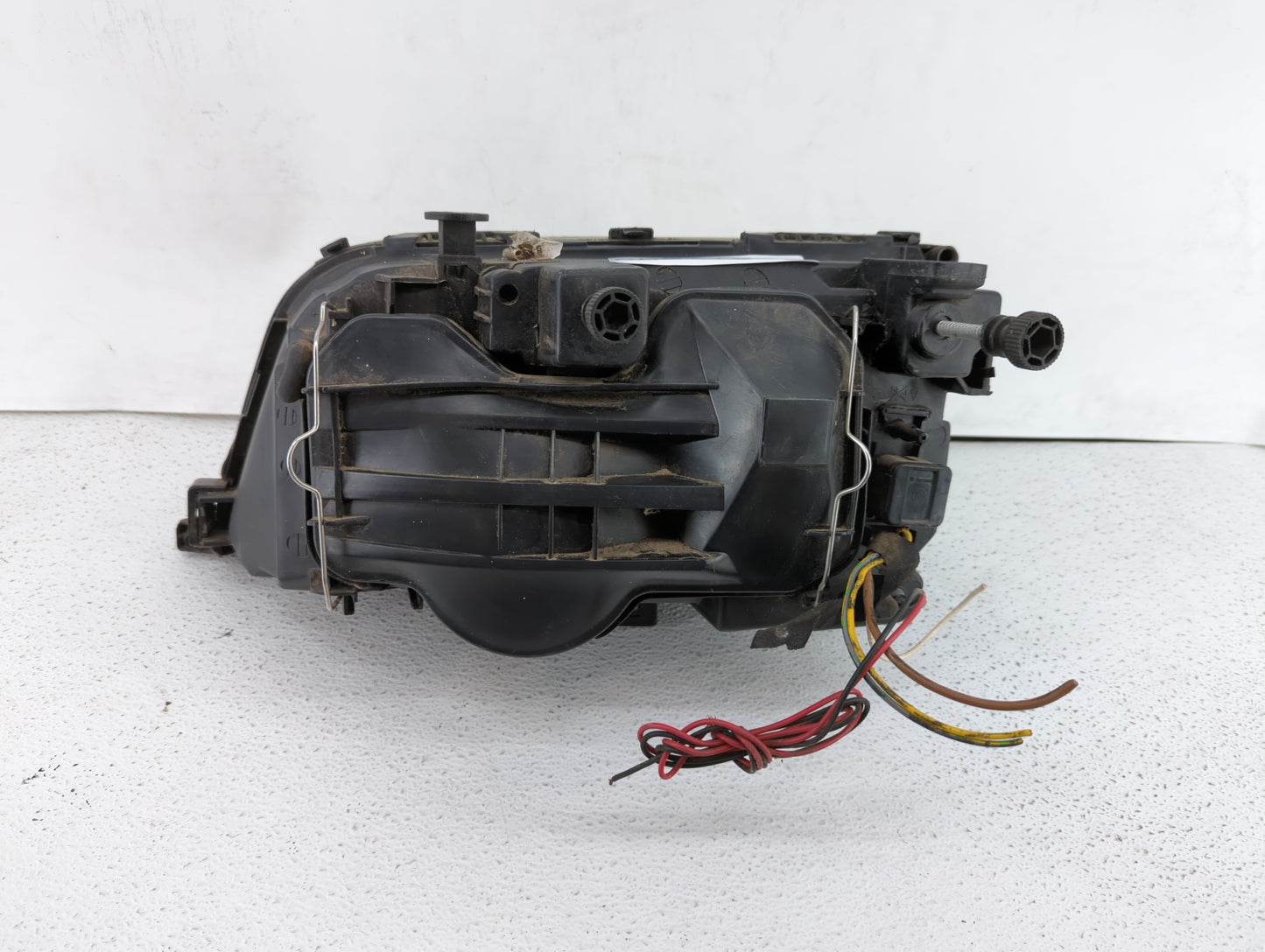 Mercedes-benz 280 Passenger Right Oem Head Light Headlight Lamp - Oemusedautoparts1.com