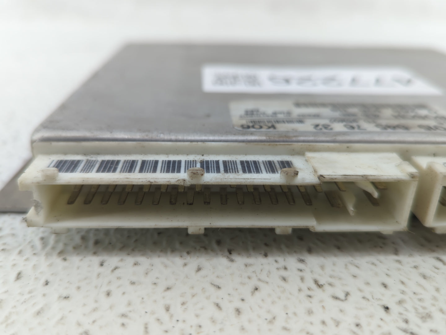 1996 Mercedes-Benz E200 PCM Engine Control Computer ECU ECM PCU OEM P/N:015 545 76 32 Fits OEM Used Auto Parts - Oemusedauto