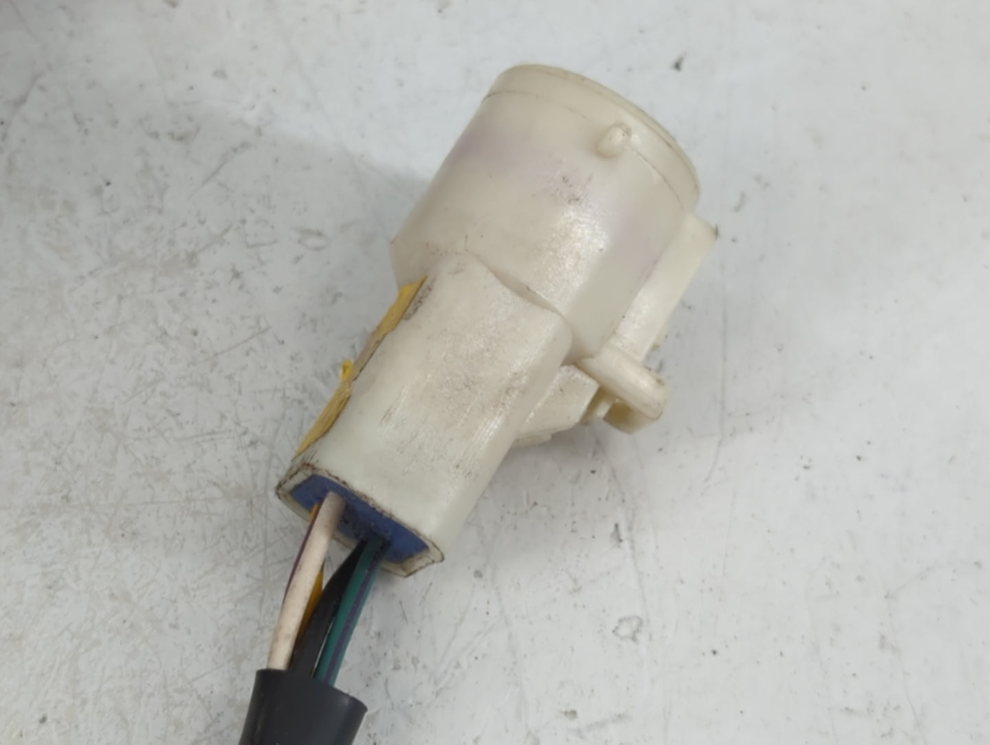 1996 Mercury Sable Side Mirror Replacement Passenger Right View Door Mirror Fits OEM Used Auto Parts - Oemusedautoparts1.com