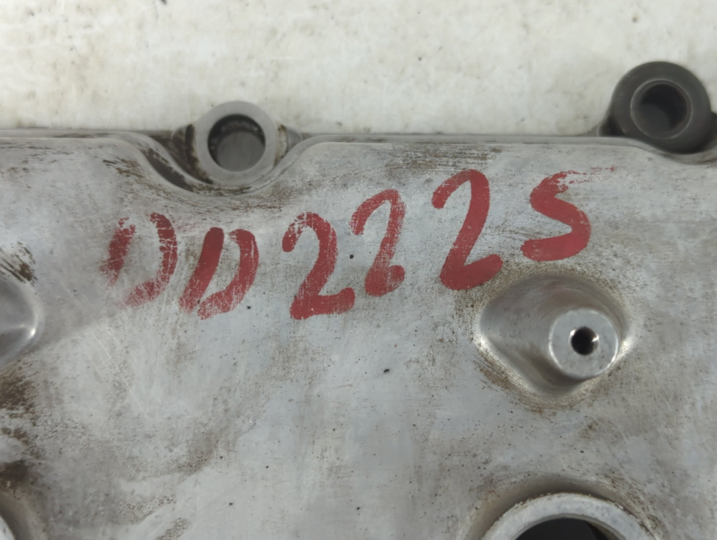 1996 Nissan Maxima Driver Left Cylinder Head Valve Cover Fits OEM Used Auto Parts - Oemusedautoparts1.com