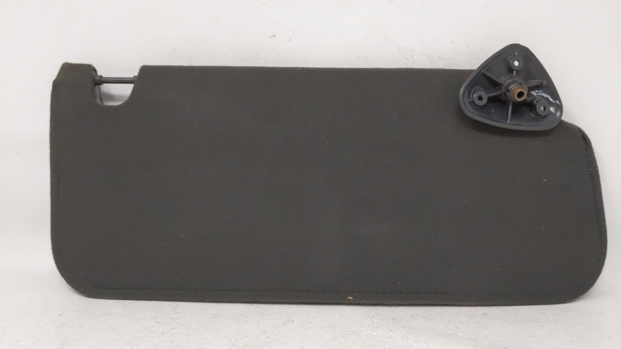 1996 Oldsmobile Bravada Sun Visor Shade Replacement Passenger Right Mirror Fits OEM Used Auto Parts - Oemusedautoparts1.com