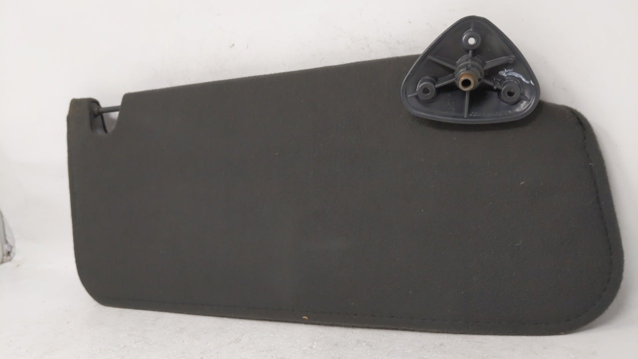 1996 Oldsmobile Bravada Sun Visor Shade Replacement Passenger Right Mirror Fits OEM Used Auto Parts - Oemusedautoparts1.com