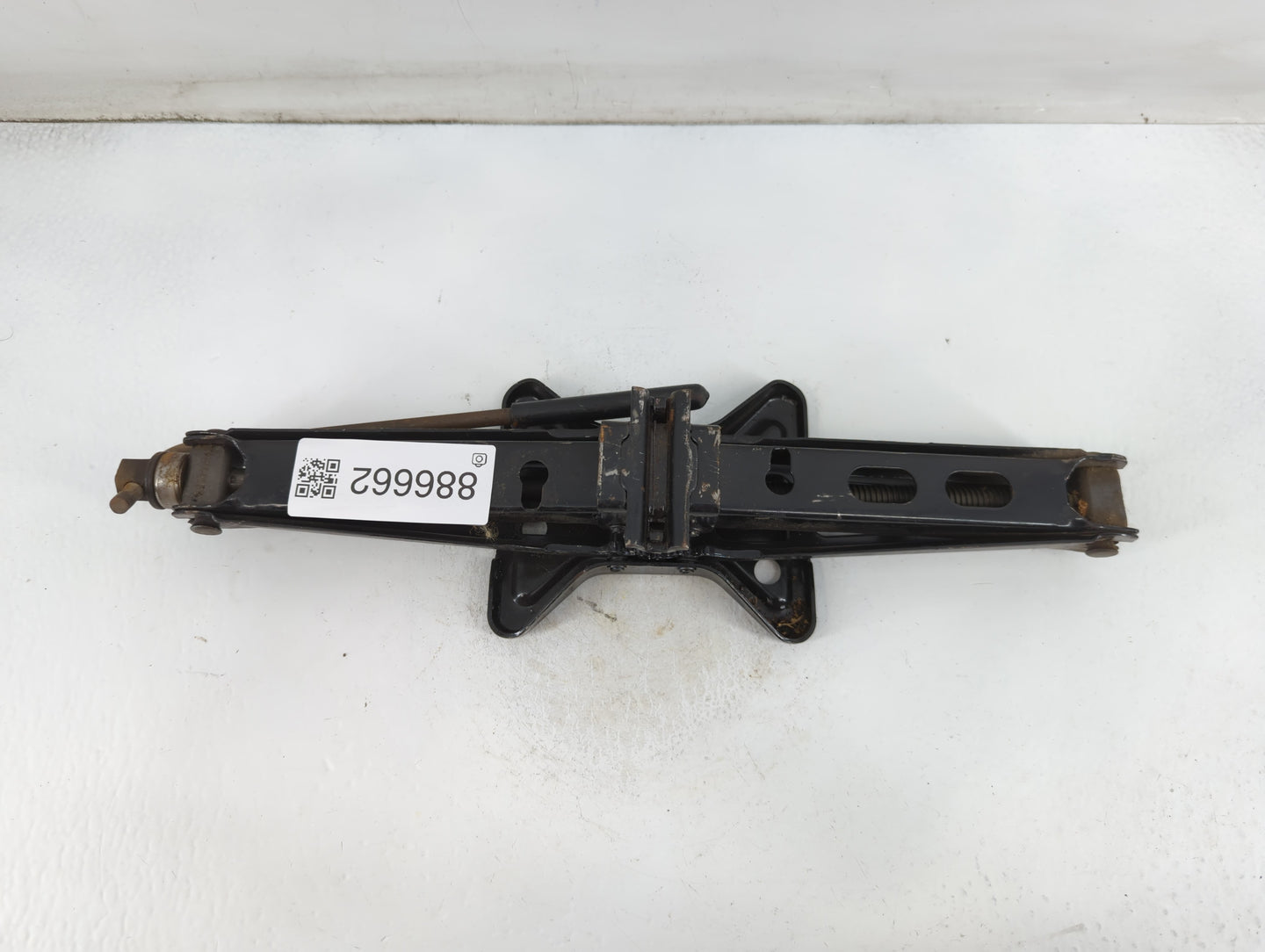 1996 Oldsmobile Bravado Spare Scissor Car Jack - Oemusedautoparts1.com