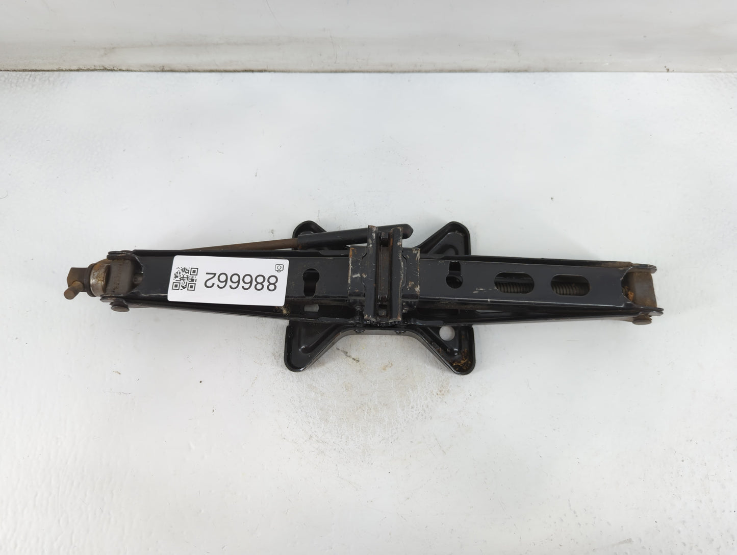 1996 Oldsmobile Bravado Spare Scissor Car Jack - Oemusedautoparts1.com