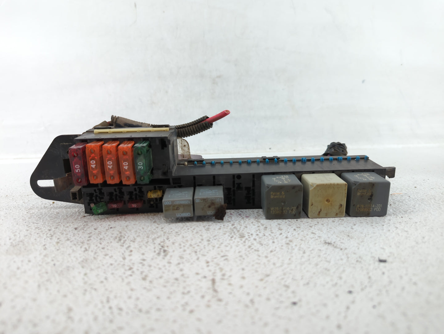 1996 Pontiac Sunfire Fusebox Fuse Box Panel Relay Module Fits OEM Used Auto Parts - Oemusedautoparts1.com