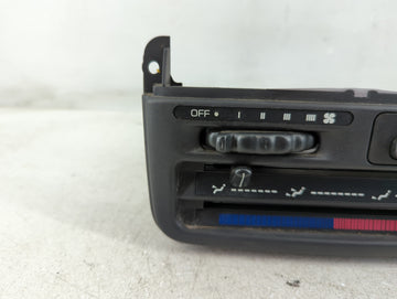 1996-1999 Saturn Sl Climate Control Module Temperature AC/Heater Replacement P/N:1647 1614 9AP Fits Fits 1996 1997 1998 1999 OEM Used Auto Parts