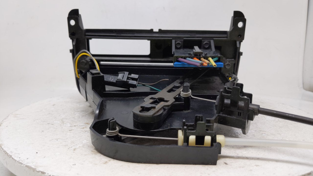 1996-1999 Saturn Sw2 Climate Control Module Temperature AC/Heater Replacement Fits Fits 1996 1997 1998 1999 OEM Used Auto Pa