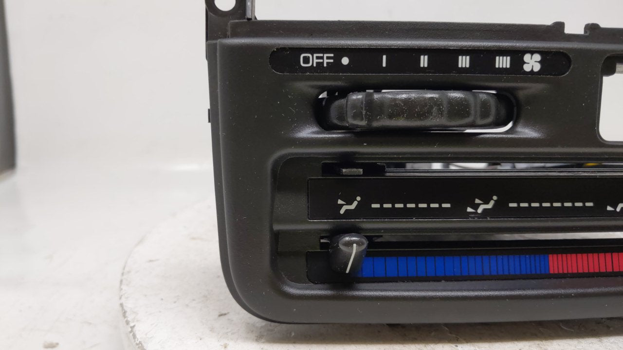 1996-1999 Saturn Sw2 Climate Control Module Temperature AC/Heater Replacement Fits Fits 1996 1997 1998 1999 OEM Used Auto Pa