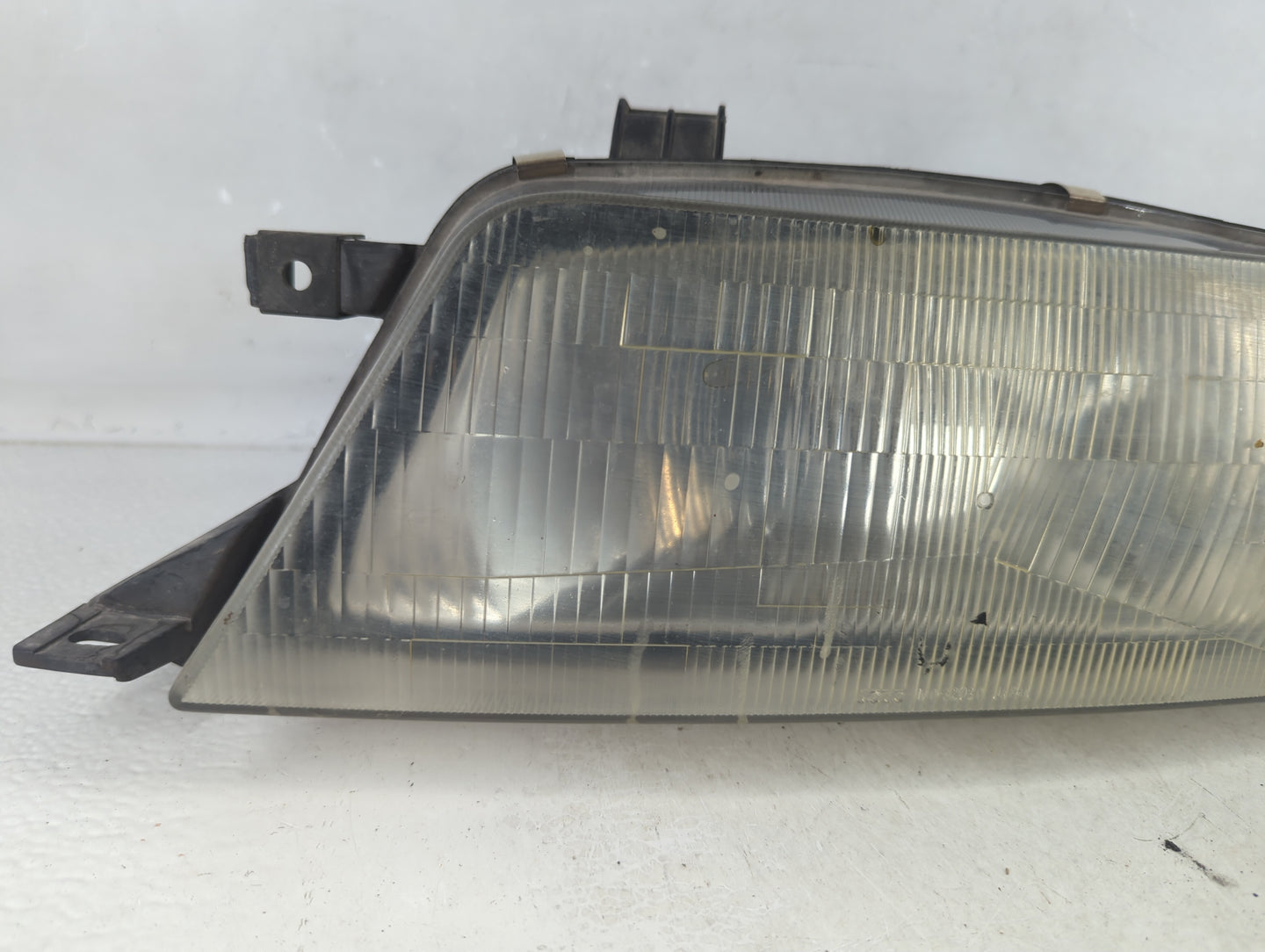 1995-2002 Suzuki Esteem Tail Light Assembly Driver Left OEM P/N:100-32020 Fits Fits 1995 1996 1997 1998 1999 2000 2001 2002 