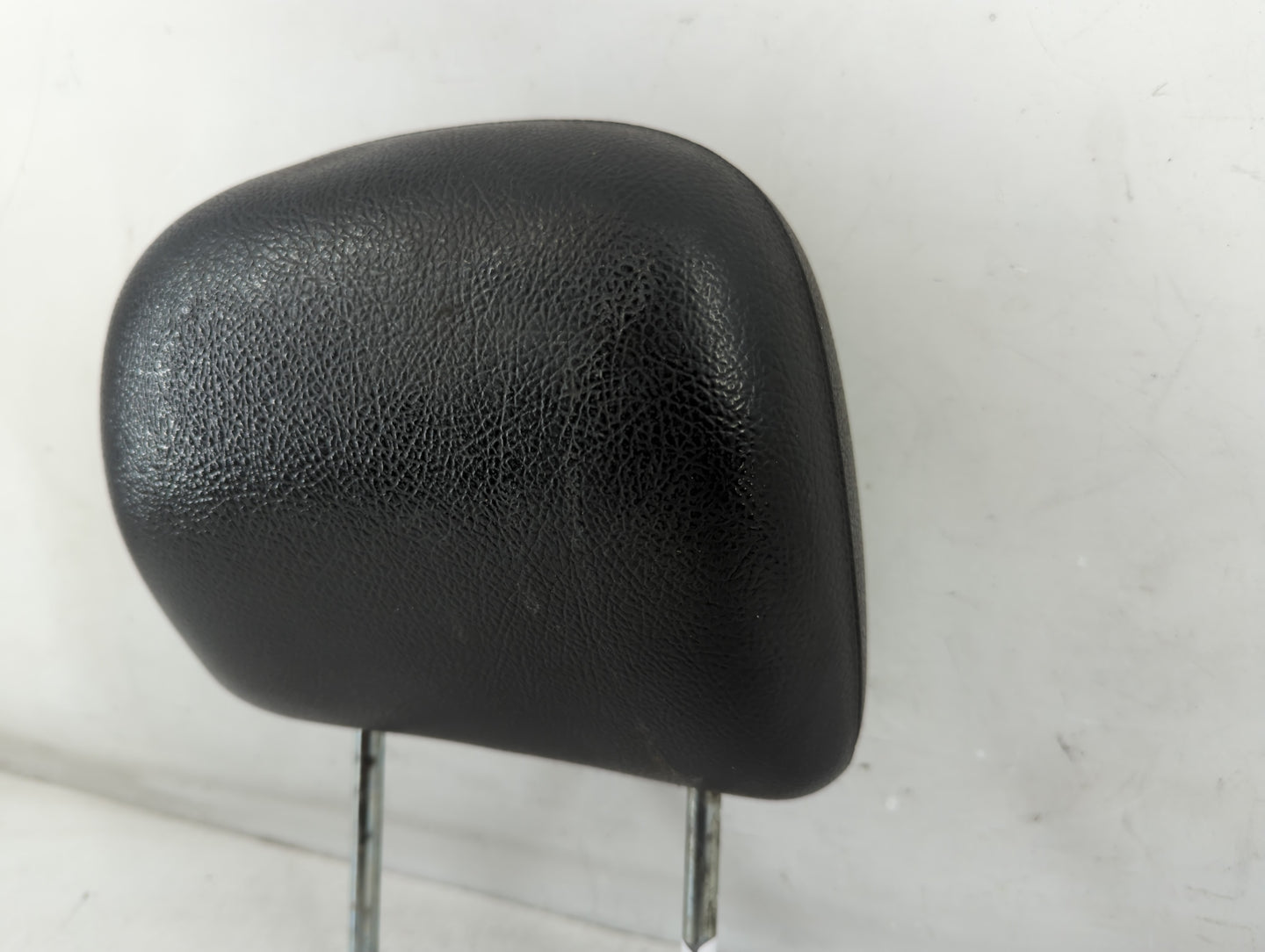 1996 Suzuki Esteem Headrest Head Rest Front Driver Passenger Seat Fits OEM Used Auto Parts - Oemusedautoparts1.com