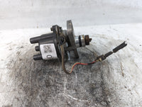 1995-1997 Suzuki Esteem Engine Ignition Distributor OEM Fits Fits 1995 1996 1997 OEM Used Auto Parts - Oemusedautoparts1.com