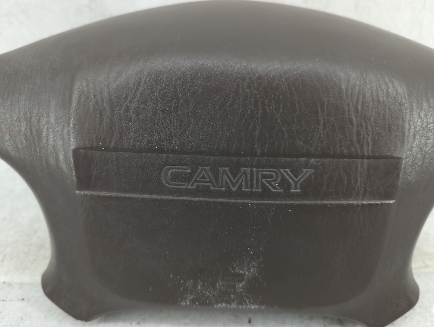 1994-1996 Toyota Camry Air Bag Driver Left Steering Wheel Mounted P/N:06010 45112 Fits Fits 1994 1995 1996 OEM Used Auto Par
