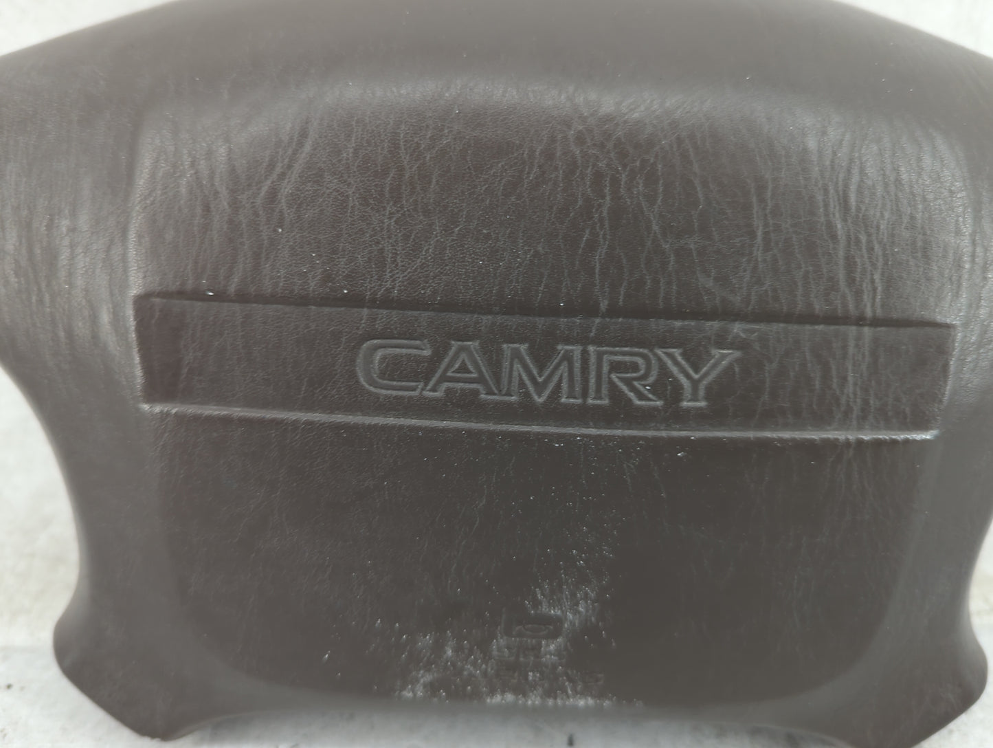1994-1996 Toyota Camry Air Bag Driver Left Steering Wheel Mounted P/N:06010 45112 Fits Fits 1994 1995 1996 OEM Used Auto Par