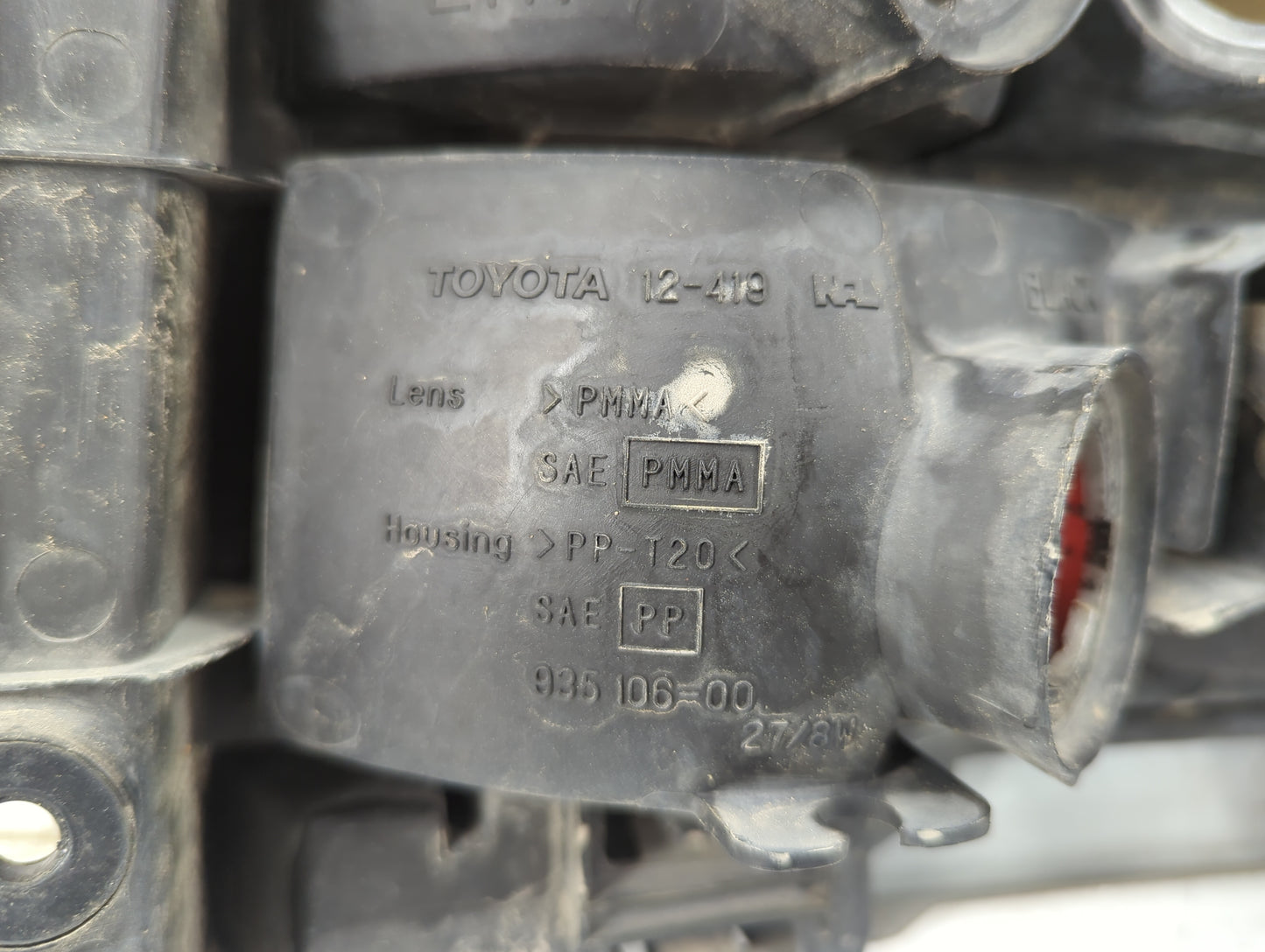 1996-1997 Toyota Corolla Tail Light Assembly Passenger Right OEM Fits Fits 1996 1997 OEM Used Auto Parts - Oemusedautoparts1