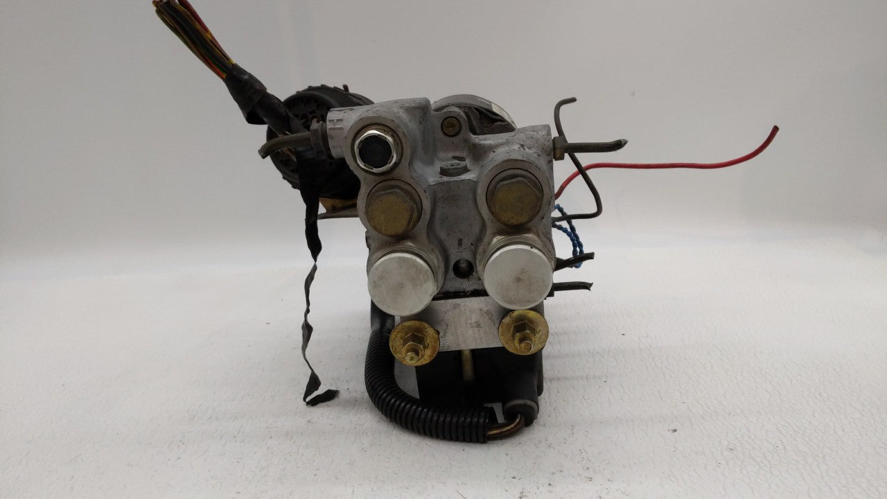 1997-1998 Bmw Z3 ABS Pump Control Module Replacement P/N:34511164095 34.51-1164 095 Fits Fits 1997 1998 1999 OEM Used Auto P