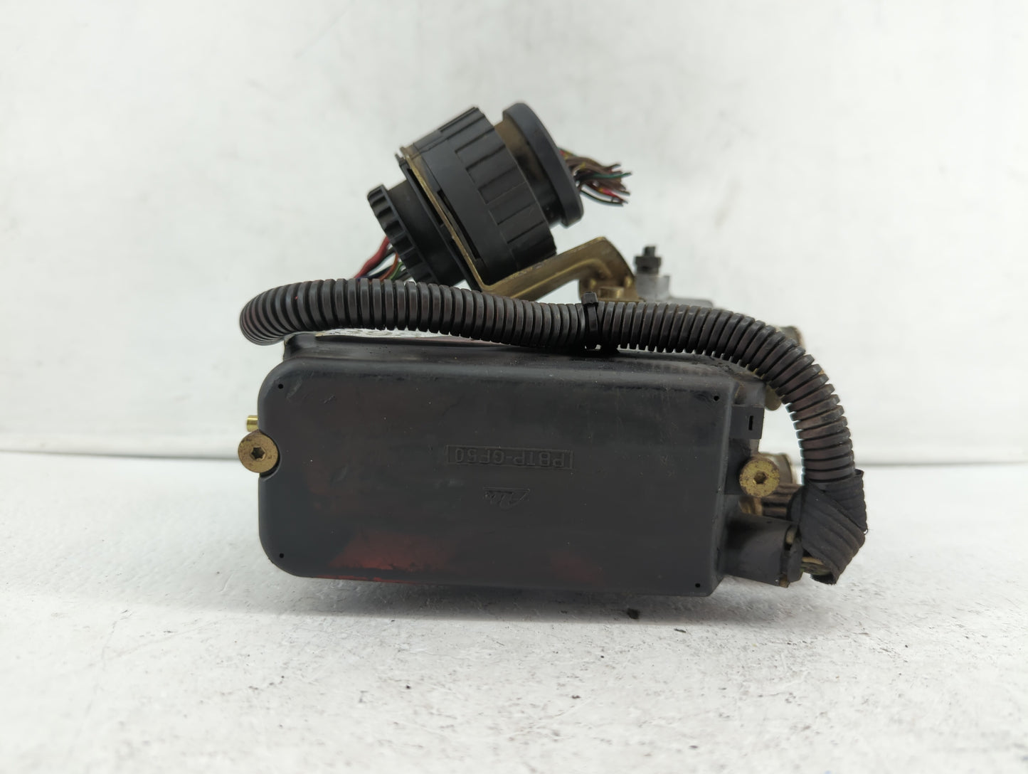 1997-1998 Bmw Z3 ABS Pump Control Module Replacement P/N:34.51-1164 095 F22137 Fits Fits 1997 1998 1999 OEM Used Auto Parts 