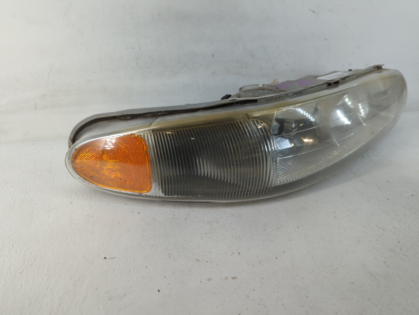1997-2001 Buick Century Passenger Right Oem Head Light Headlight Lamp - Oemusedautoparts1.com